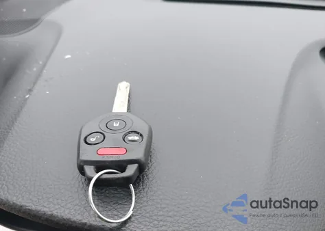 2013 Subaru Outback 2.5I Premium z USA, uszkodzony, nr VIN 4S4BRBCC4D3271451